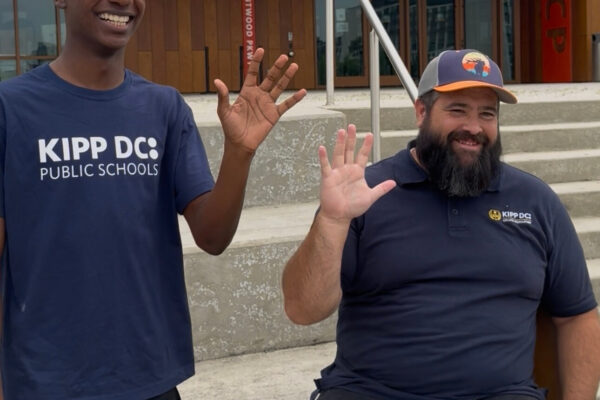 Photo of DaJaun and Chris Gleditsch during beard shaving