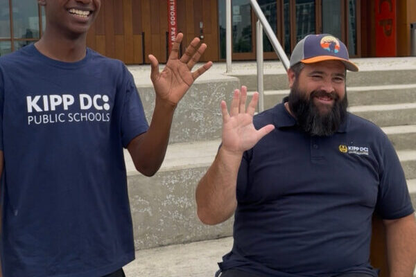 Photo of DaJaun and Chris Gleditsch during beard shaving